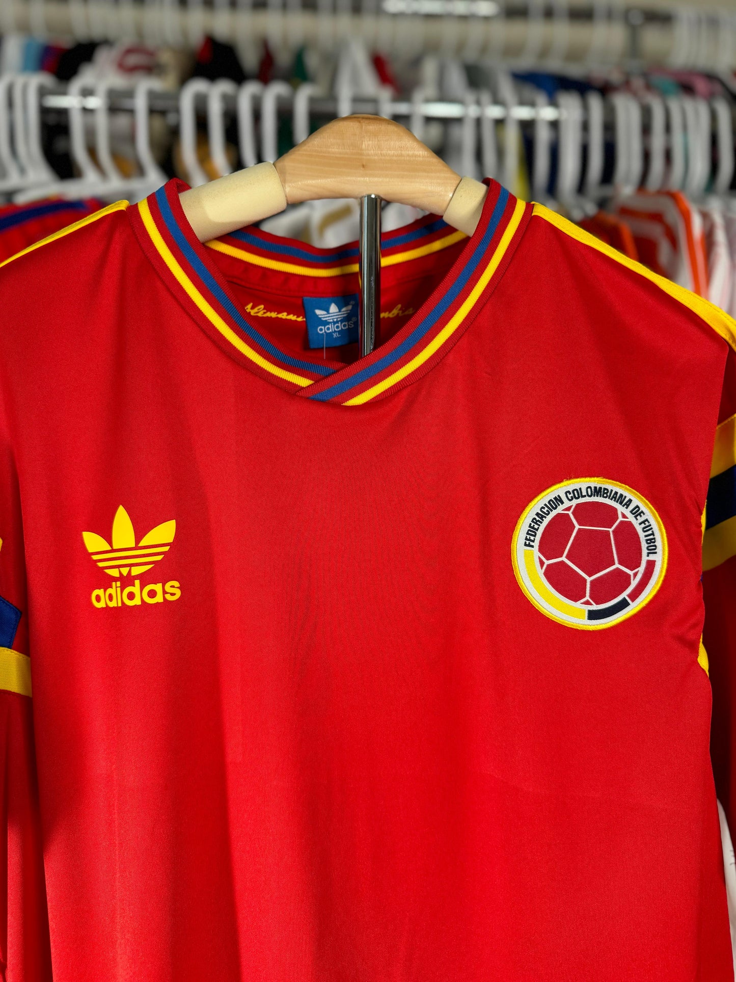 Colombia 1990 away